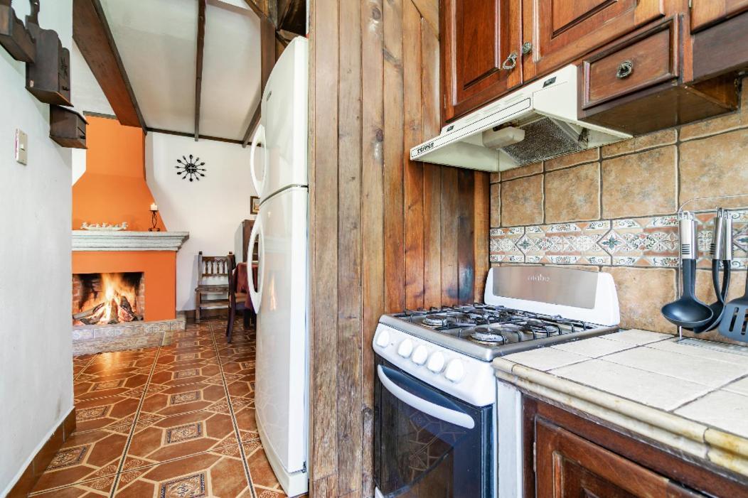 Villas Santa Ana-Ricardo Антигуа-Гватемала Экстерьер фото