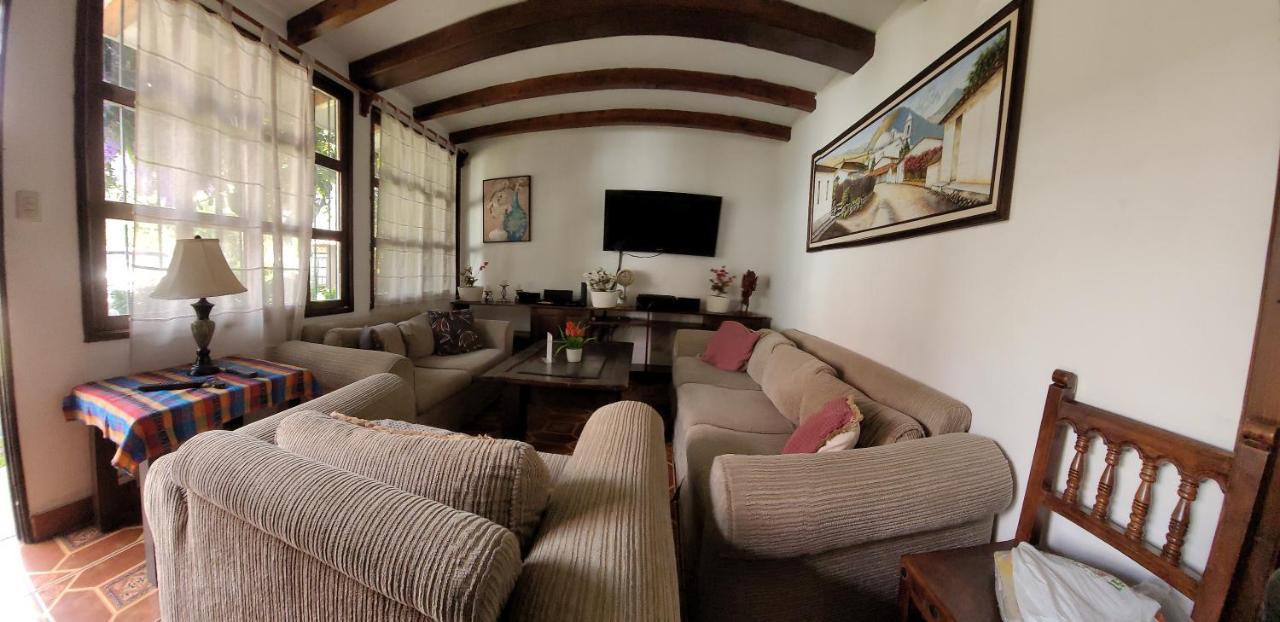 Villas Santa Ana-Ricardo Антигуа-Гватемала Экстерьер фото