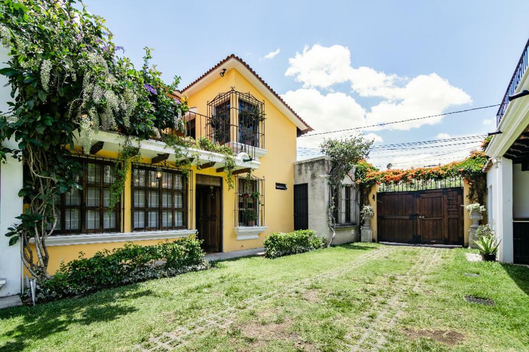 Villas Santa Ana-Ricardo Антигуа-Гватемала Экстерьер фото