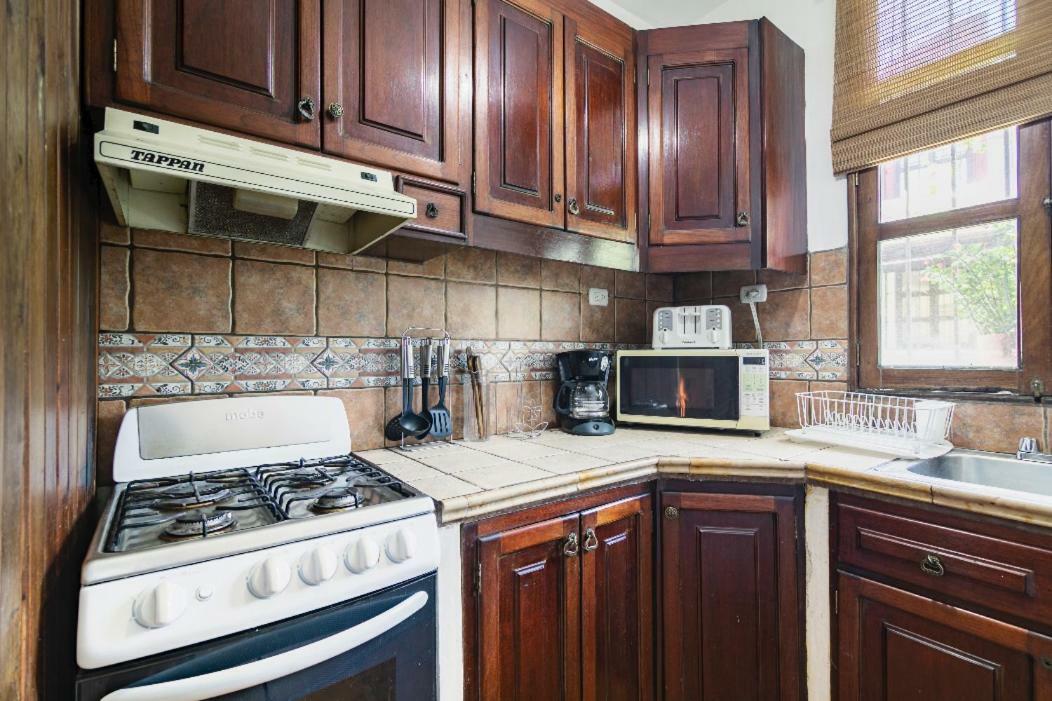 Villas Santa Ana-Ricardo Антигуа-Гватемала Экстерьер фото